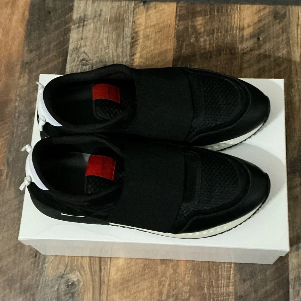 Givenchy Active Runner Elastic Sneakers Black & White - Men’s Size EU 45/US 12